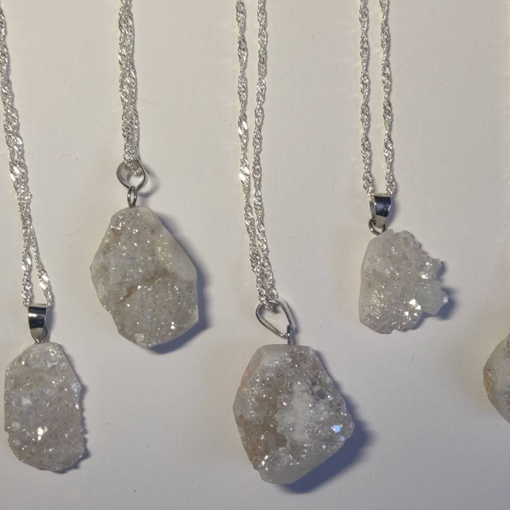 Natural 🤍 Crystal 🤍 Quartz Geode Necklace